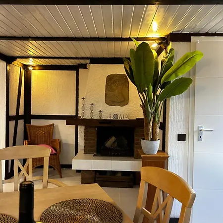 Guidos Place Souterrain Apartment Weissenthurm