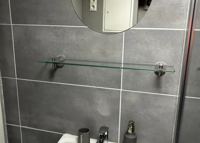 公寓 Guidos Place Souterrain Weissenthurm